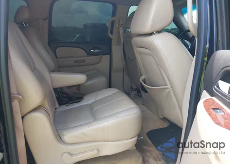 2007 Chevrolet Suburban 1500 Lt z USA, uszkodzony, nr VIN 3GNFC160X7G152203